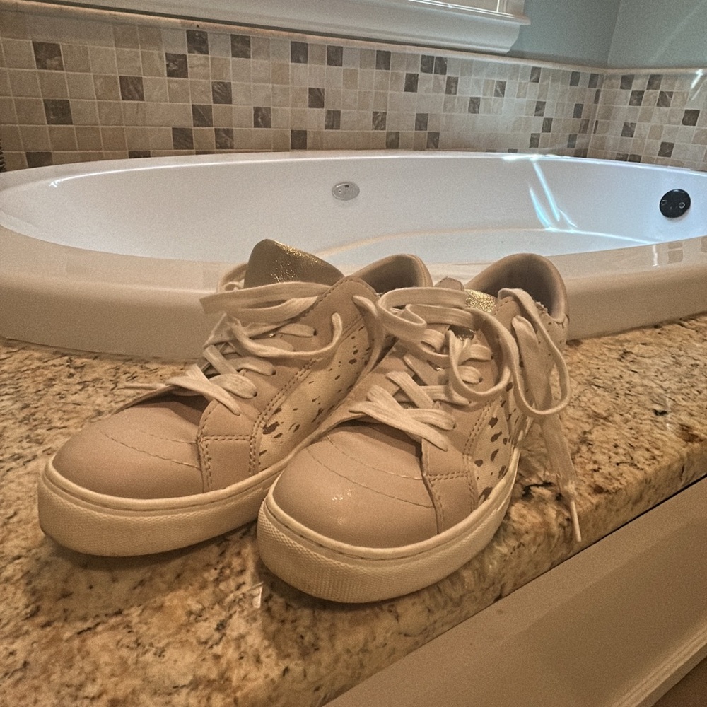 Women’s Cream Sneakers